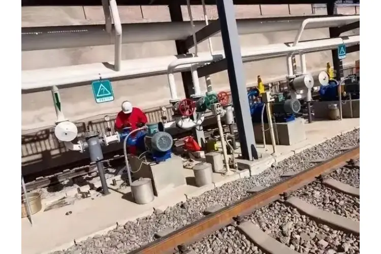 Crude oil transfer pump